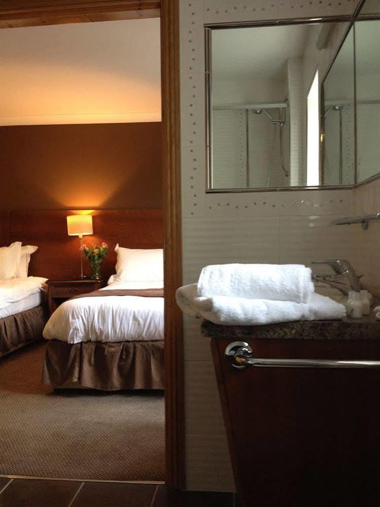 Ashford Court Boutique Hotel Ennis Exterior foto